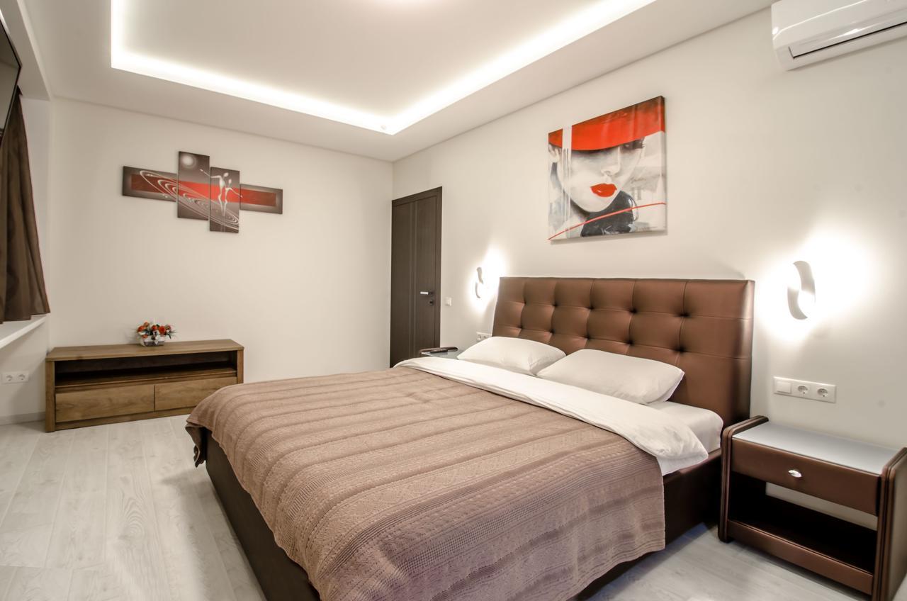 Amazing Apartment In The Center Of Kiev Buitenkant foto