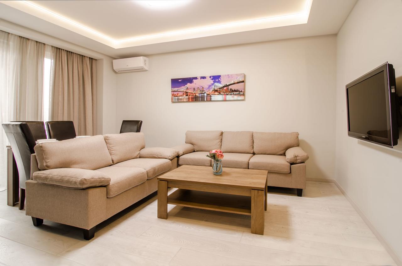 Amazing Apartment In The Center Of Kiev Buitenkant foto