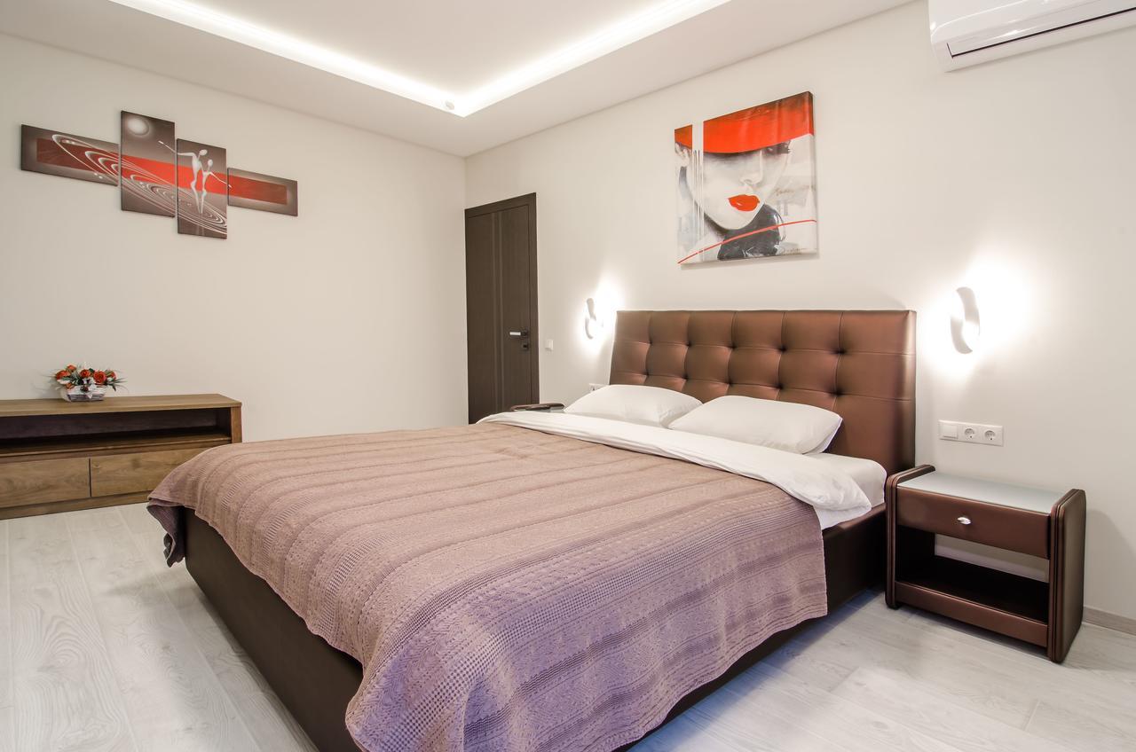 Amazing Apartment In The Center Of Kiev Buitenkant foto